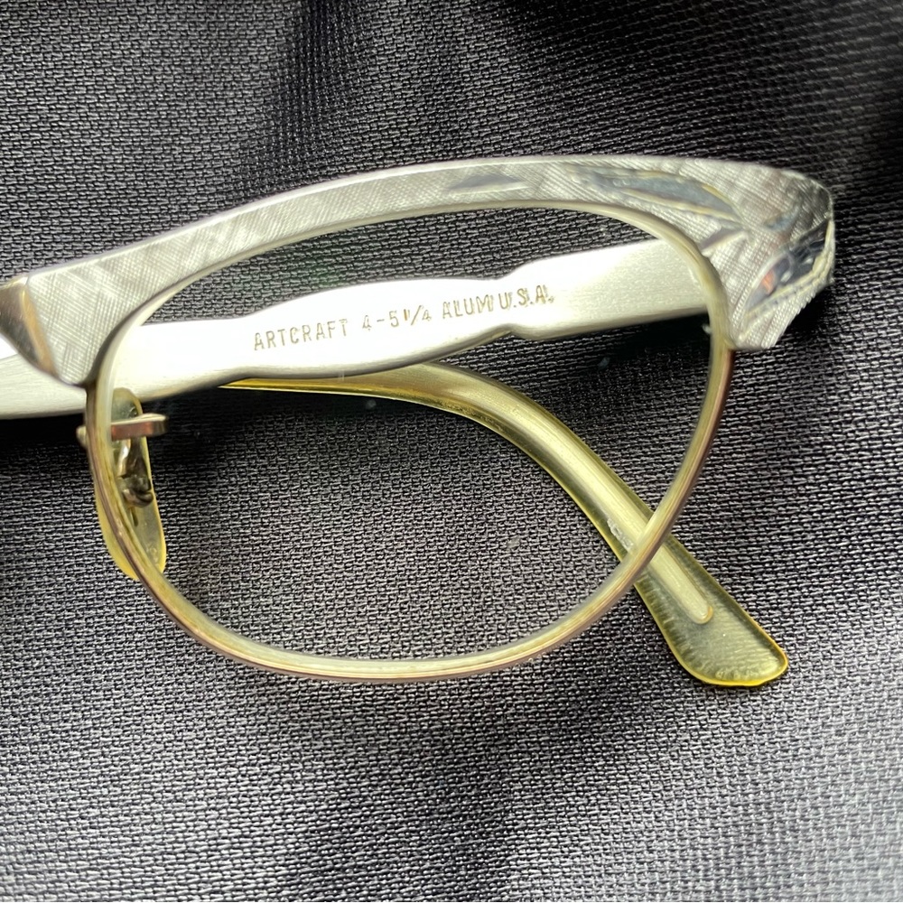 Vintage Cat Eye Glasses - image 3